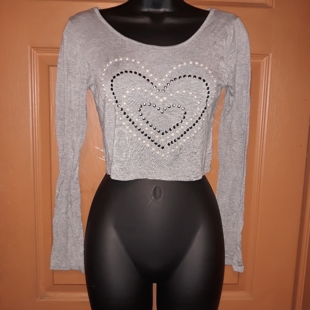 Joyce Leslie small crop top